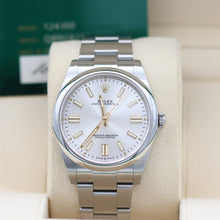 Cargar imagen en el visor de la galería, Rolex Oyster Perpetual 124300 - Silver Dial - Full set
