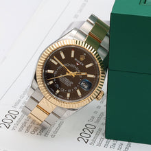 Charger l'image dans la galerie, Rolex Skydweller Steel/Gold ref. 326933 Black Dial - Oyster bracelet
