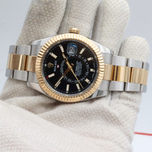 Charger l'image dans la galerie, Rolex Skydweller Steel/Gold ref. 326933 Black Dial - Oyster bracelet
