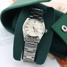 Załaduj obraz do przeglądarki galerii, Rolex Oyster Precision ref. 6466 Silver Dial Oyster bracelet
