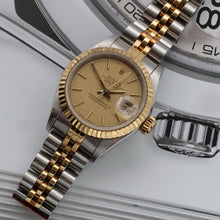 Indlæs billede til gallerivisning Rolex Datejust Lady ref. 69173 Steel/Gold- Jubilee Bracelet - Champagne Linen Dial - Full Set
