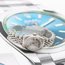 Załaduj obraz do przeglądarki galerii, Rolex Lady-Datejust ref. 69174 - Silver Roman Dial Jubilee bracelet - Full Set
