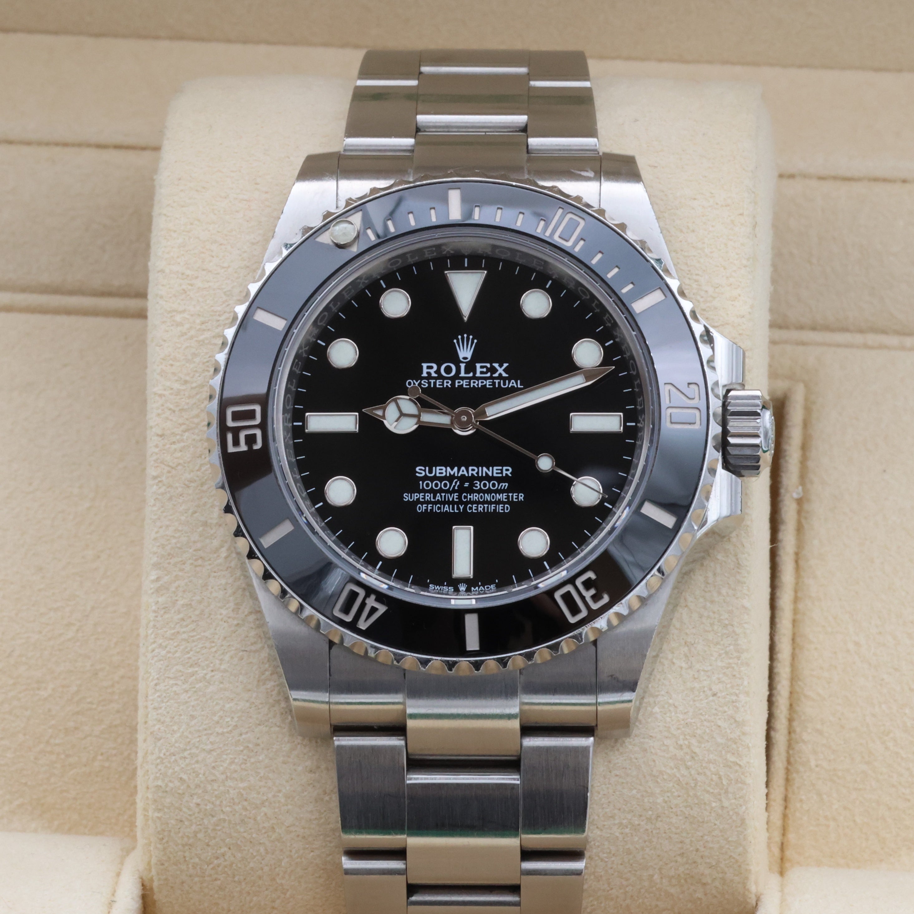 Rolex Submariner No Date 124060 - Black Dial - Full Set