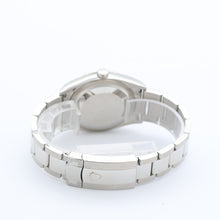 Załaduj obraz do przeglądarki galerii, Rolex Datejust ref. 126234 Green Dial - Oyster bracelet
