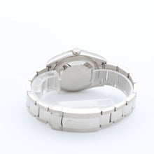 Załaduj obraz do przeglądarki galerii, Rolex Datejust ref. 126234 Green Dial - Oyster bracelet

