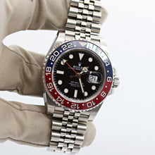 Bild in Galerie-Viewer laden, Rolex GMT Master Ref. 126710blro - Jubiläumsarmband
