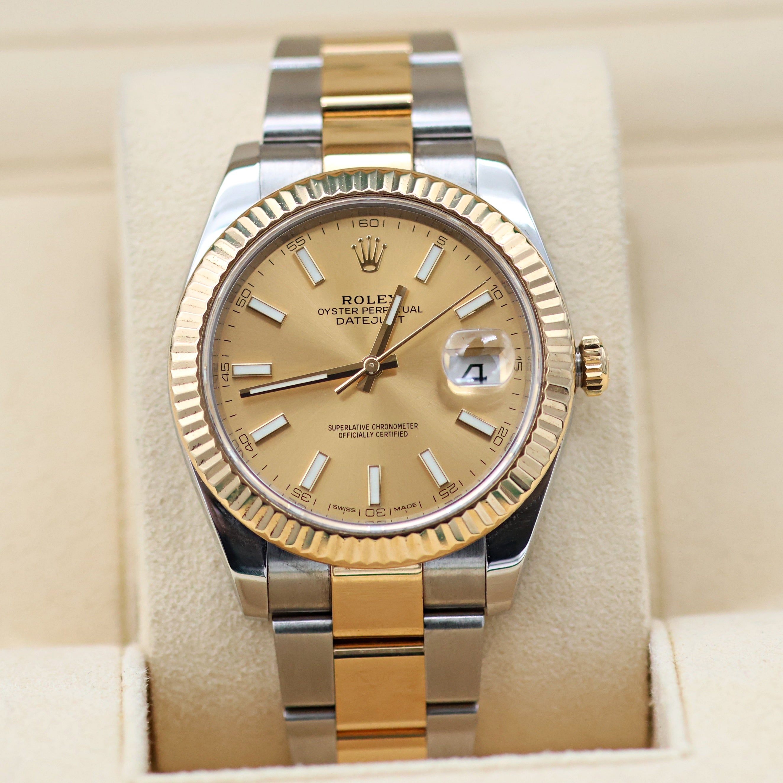 Rolex Datejust ref. 126333 Champagne Dial Oyster bracelet - Full Set