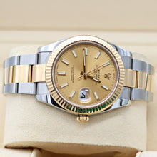 Carica l'immagine nel visualizzatore di Gallery, Rolex Datejust ref. 126333 Champagne Dial Oyster bracelet - Full Set
