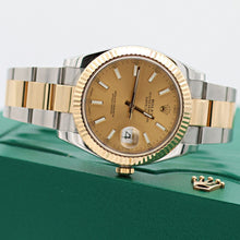 Carica l'immagine nel visualizzatore di Gallery, Rolex Datejust ref. 126333 Champagne Dial Oyster bracelet - Full Set

