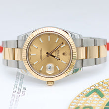Carica l'immagine nel visualizzatore di Gallery, Rolex Datejust ref. 126333 Champagne Dial Oyster bracelet - Full Set

