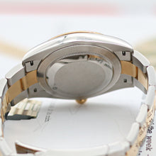 Carica l'immagine nel visualizzatore di Gallery, Rolex Datejust ref. 126333 Champagne Dial Oyster bracelet - Full Set
