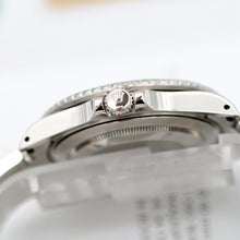 Load image into Gallery viewer, Rolex GMT Master II 16710 - Pepsi Bezel "Swiss Made" - Full Set

