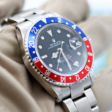 Load image into Gallery viewer, Rolex GMT Master II 16710 - Pepsi Bezel "Swiss Made" - Full Set
