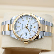 Carica l'immagine nel visualizzatore di Gallery, Rolex Datejust ref. 126333 White Dial Oyster bracelet - Full Set

