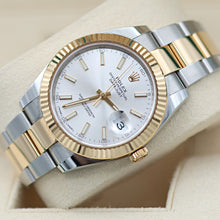 Carica l'immagine nel visualizzatore di Gallery, Rolex Datejust ref. 126333 Silver Dial Oyster bracelet - Full Set
