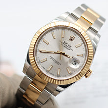 Carica l'immagine nel visualizzatore di Gallery, Rolex Datejust ref. 126333 Silver Dial Oyster bracelet - Full Set
