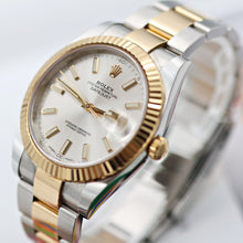 Carica l'immagine nel visualizzatore di Gallery, Rolex Datejust ref. 126333 Silver Dial Oyster bracelet - Full Set
