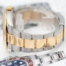Carica l'immagine nel visualizzatore di Gallery, Rolex Datejust ref. 126333 Silver Dial Oyster bracelet - Full Set
