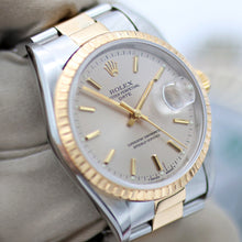 Bild in Galerie-Viewer laden, Rolex Oyster Perpetual Date ref. 15233 - Silver Dial - Oyster Bracelet
