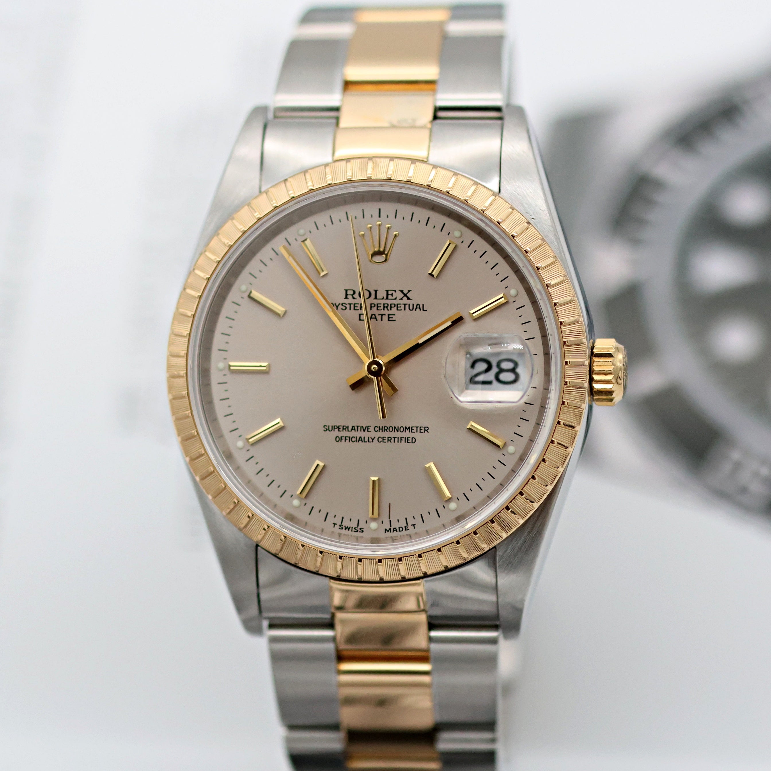 Rolex Oyster Perpetual Date ref. 15233 - Silver Dial - Oyster