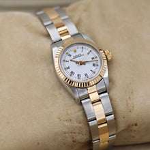 Charger l'image dans la galerie, Rolex Oyster perpetual ref. 67193 White Roman dial Oyster bracelet
