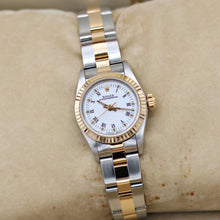 Charger l'image dans la galerie, Rolex Oyster perpetual ref. 67193 White Roman dial Oyster bracelet

