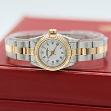 Charger l'image dans la galerie, Rolex Oyster perpetual ref. 67193 White Roman dial Oyster bracelet
