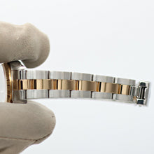 Charger l'image dans la galerie, Rolex Oyster perpetual ref. 67193 White Roman dial Oyster bracelet
