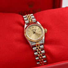 Charger l'image dans la galerie, Rolex Oyster Perpetual Lady 67193 - Champagne Dial - Jubilee - Full Set
