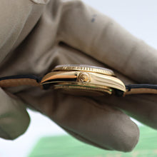 Załaduj obraz do przeglądarki galerii, Rolex Day-Date ref. 18038 Creamy Roman Dial - Leather strap
