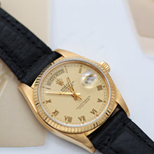 Załaduj obraz do przeglądarki galerii, Rolex Day-Date ref. 18038 Creamy Roman Dial - Leather strap
