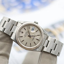 Load image into Gallery viewer, RolexDatejust ref. 16234 Silver Dial (Circle Minutes) - Oyster Bracelet
