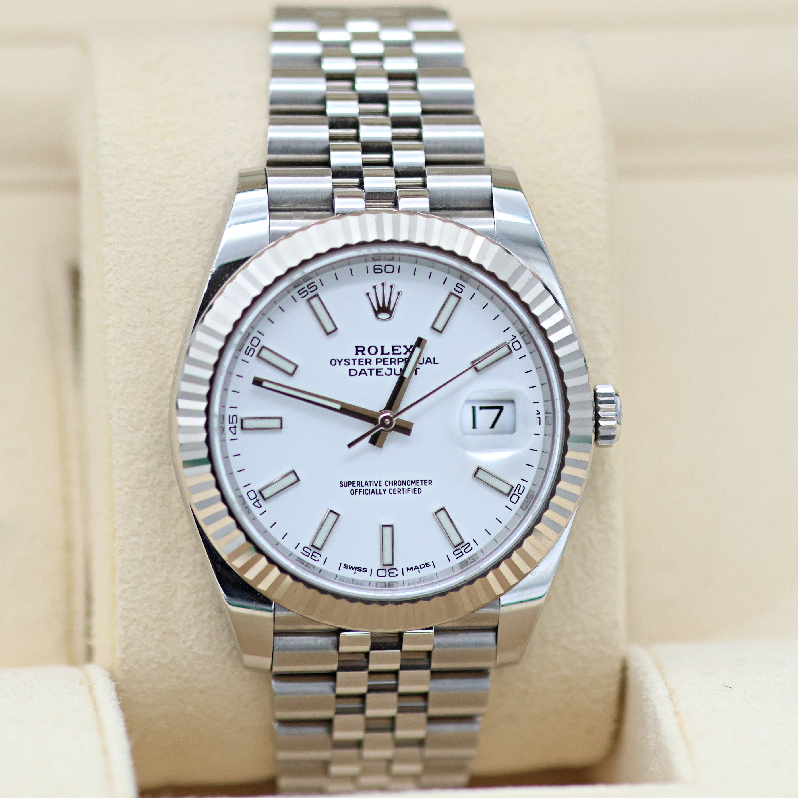 Rolex Datejust ref. 126334 White Dial Jubilee bracelet - Full Set