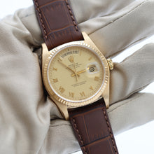 Załaduj obraz do przeglądarki galerii, Rolex Day-Date ref. 18038 Champagne Roman Dial - Leather strap
