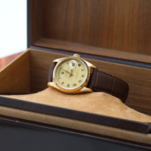 Załaduj obraz do przeglądarki galerii, Rolex Day-Date ref. 18038 Champagne Roman Dial - Leather strap
