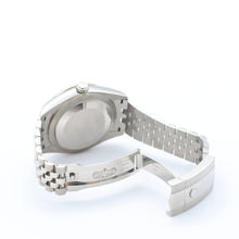 Załaduj obraz do przeglądarki galerii, Rolex Sky-Dweller ref. 336934 Green dial - Jubilee - Full Set
