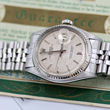 Bild in Galerie-Viewer laden, Rolex Datejust ref. 1601 - White Gold Bezel - Silver Linen Dial - Full Set
