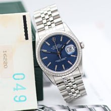 Carica l'immagine nel visualizzatore di Gallery, Rolex ref. 16220 Blue Dial Jubilee Bracelet - Full Set

