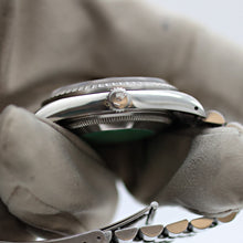 Carica l'immagine nel visualizzatore di Gallery, Rolex ref. 16220 Blue Dial Jubilee Bracelet - Full Set
