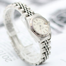 Carica l'immagine nel visualizzatore di Gallery, Rolex Lady-Datejust ref. 69174 - SIlver Linen Dial - Jubilee bracelet
