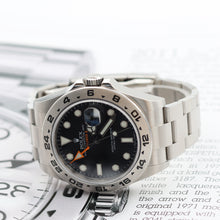 Bild in Galerie-Viewer laden, Rolex Explorer II Ref. 216570 Schwarzes Zifferblatt
