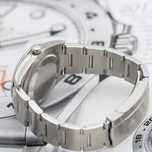 Załaduj obraz do przeglądarki galerii, Rolex Oyster Perpetual ref. 124200 - 34mm Pink Dial - Full set

