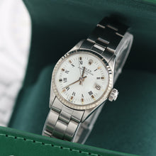 Załaduj obraz do przeglądarki galerii, Rolex Oyster Perpetual Lady Date ref. 6517 White Roman Dial - Oyster Bracelet
