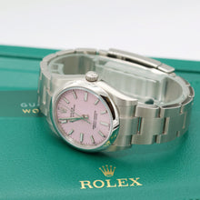 Załaduj obraz do przeglądarki galerii, Rolex Oyster Perpetual ref. 124200 - 34mm Pink Dial - Full set
