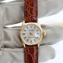 Załaduj obraz do przeglądarki galerii, Rolex Oyster Perpetual Lady Datejust ref. 6516 Silver Dial - Leather Srap
