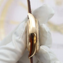 Cargar imagen en el visor de la galería, Rolex Day-Date ref. 18038 Champagne Dial - Leather strap
