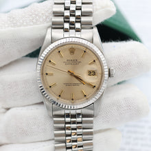 Cargar imagen en el visor de la galería, Rolex Datejust ref. 1601 - Champagne Dial Special Saudi - Jubilee Bracelet
