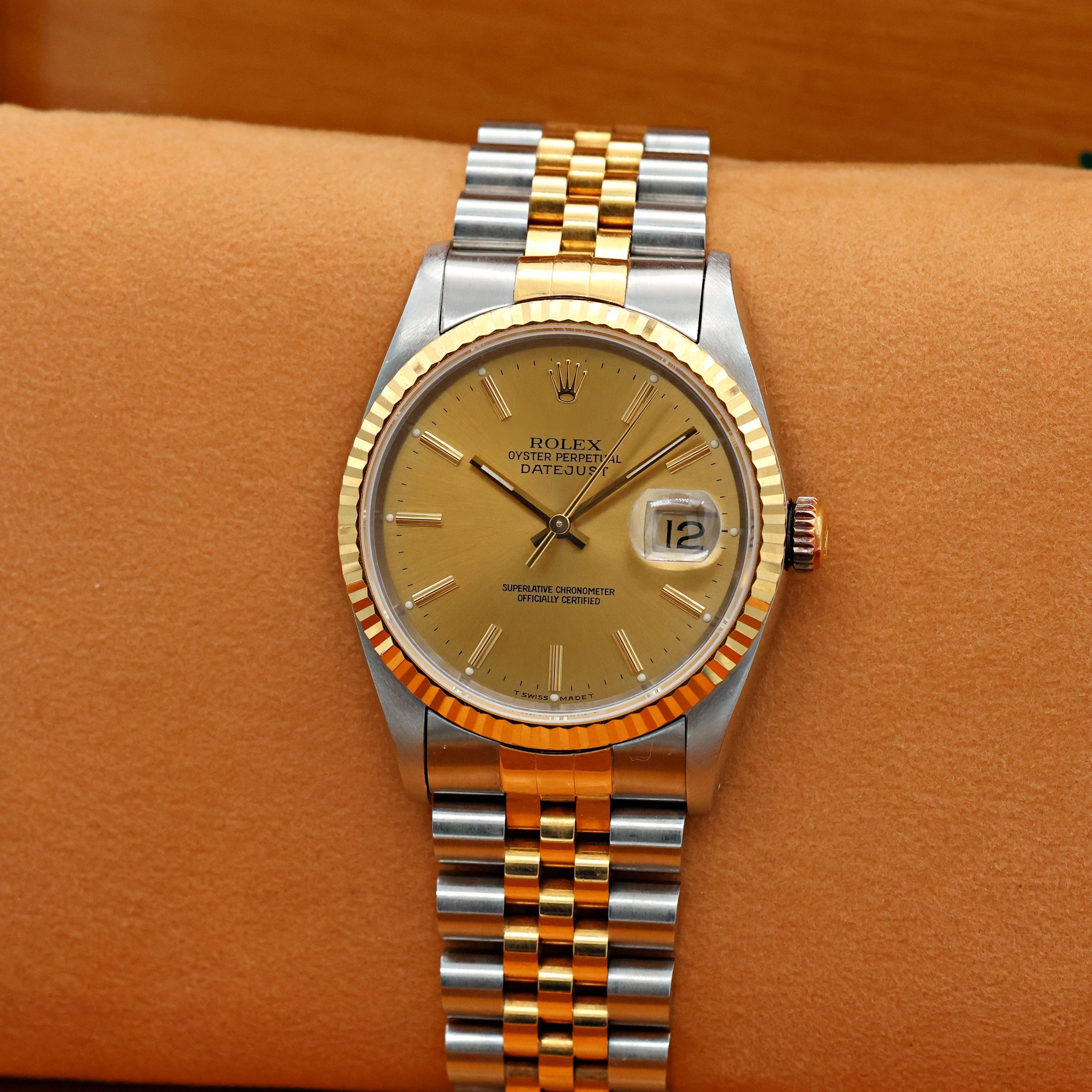 Rolex Datejust 36 ref. 16233 Champagne dial - Jubilee Bracelet - Full Set