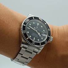 Carica l'immagine nel visualizzatore di Gallery, Rolex Submariner Date ref. 16610 "Swiss" - Oyster bracelet

