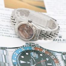 Load image into Gallery viewer, Rolex Lady-Datejust ref. 69174 - Salmon Roman Dial Jubilee bracelet - Full Set

